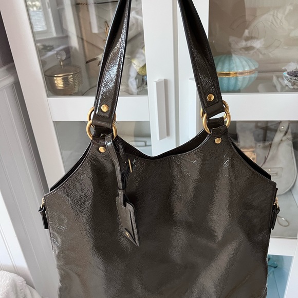 Authentic YVES SAINT LAURENT PATENT OLIVE GREEN TRIBUTE BAG PURSE TOTE - Picture 4 of 10